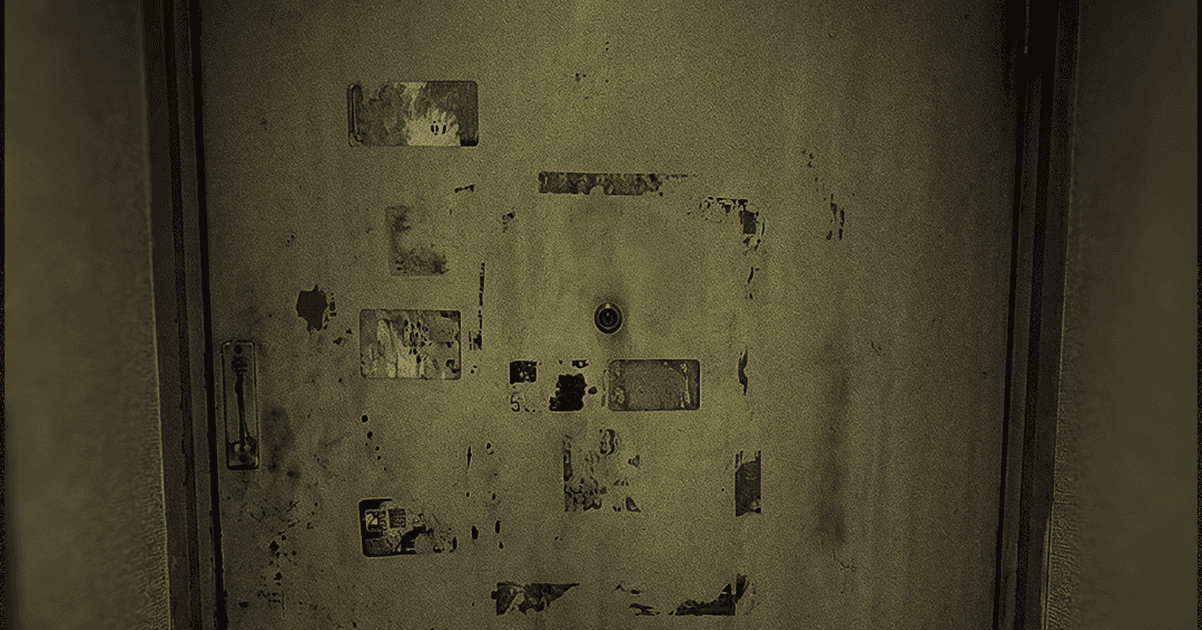 覗き穴 - あなたのトラウマが、扉の向こうに現れる。